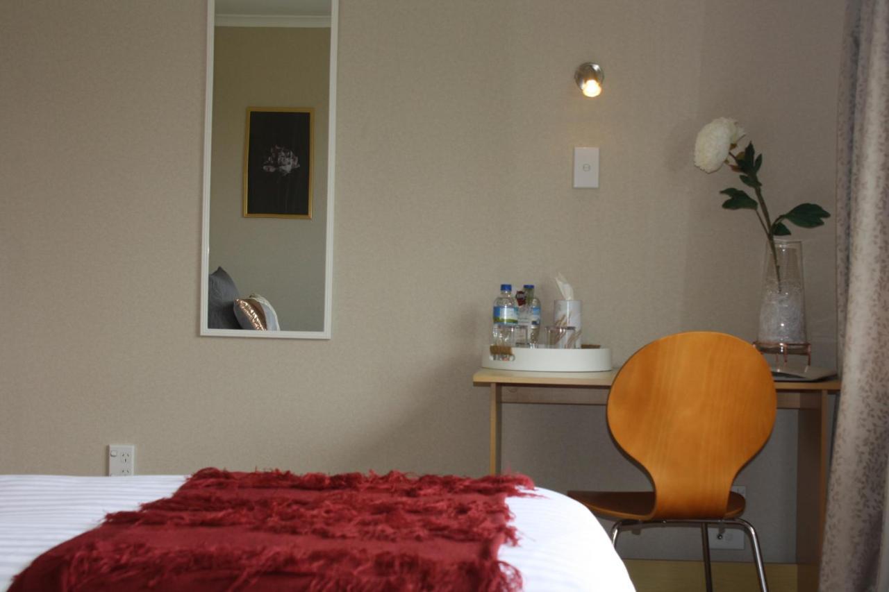 Jenny'S Bed & Breakfast Ню Плимут Екстериор снимка